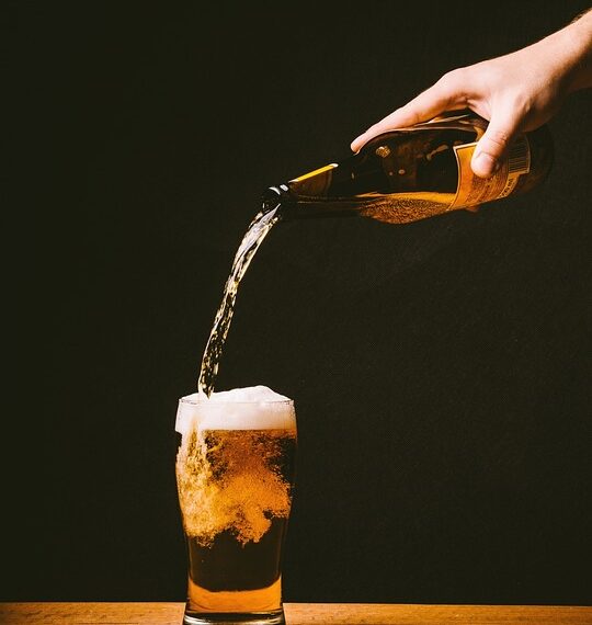 Misty Brews: Exploring the World of Hazy Pale Ales